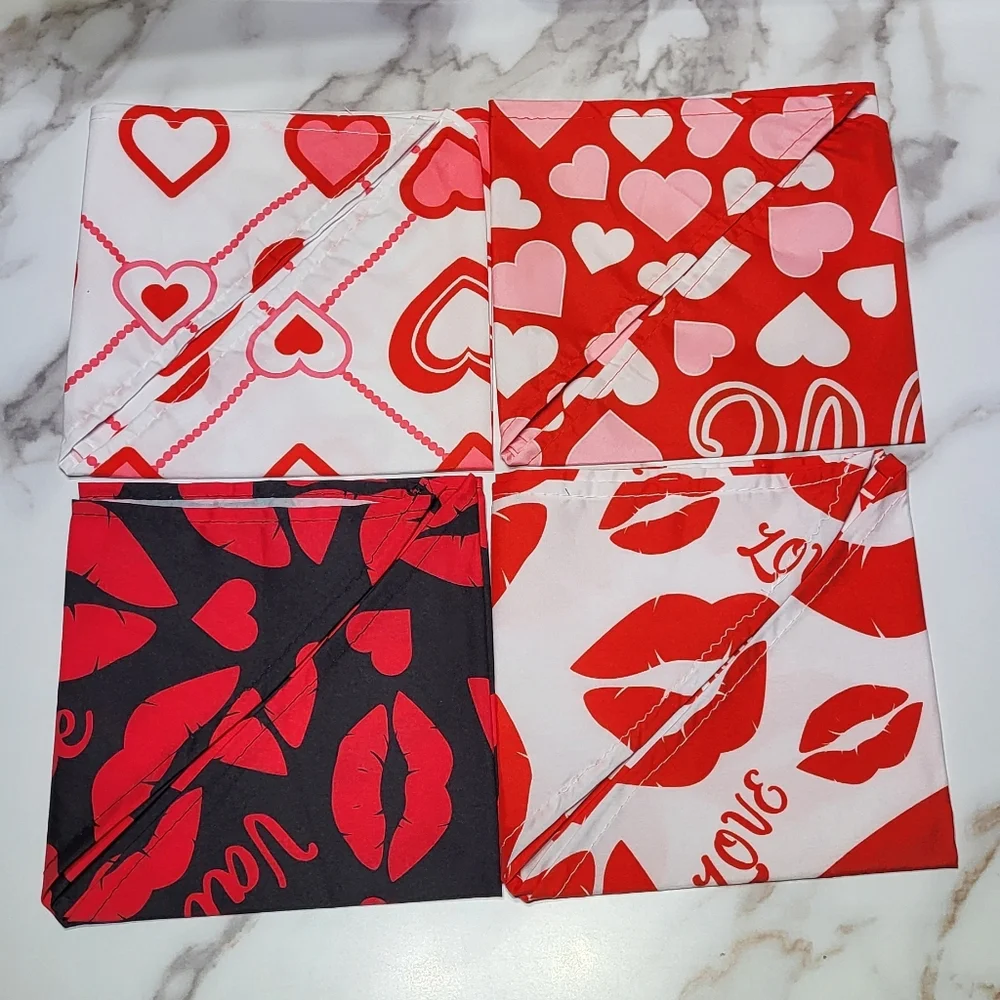 Peutier NWOT 4 Pack Valentine's Day Themed Pet Dog Bandanas- One Size
